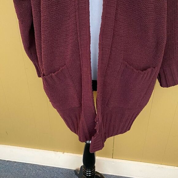 American Eagle women M open front cardigan with front pockets burgundy - Picture 2 of 10